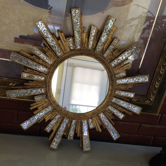 Vintage Star Burst Accent Mirror - Picture 1 of 5